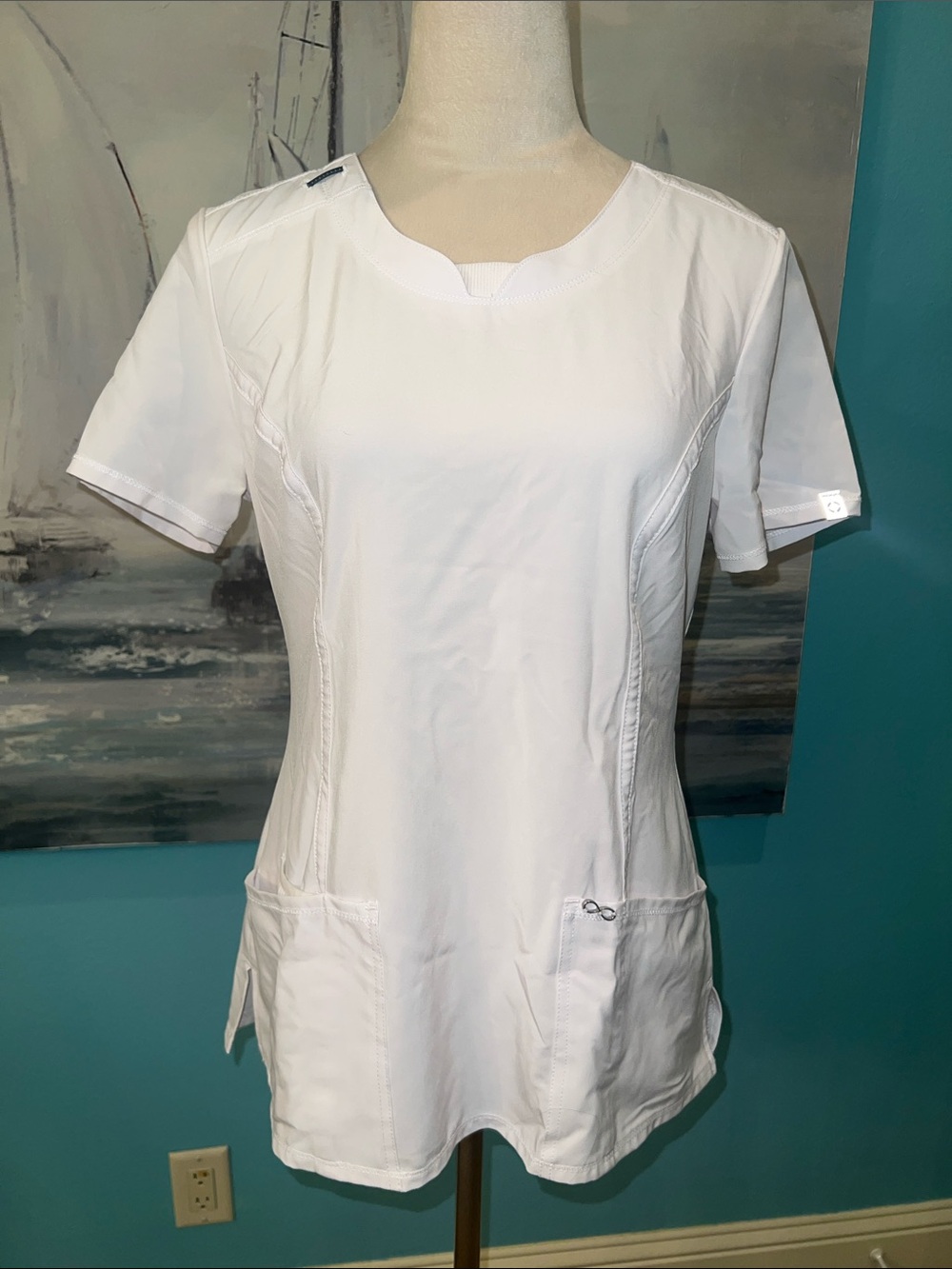 Cherokee Infinity Women's White 3- Pocket Scrub Top, Small